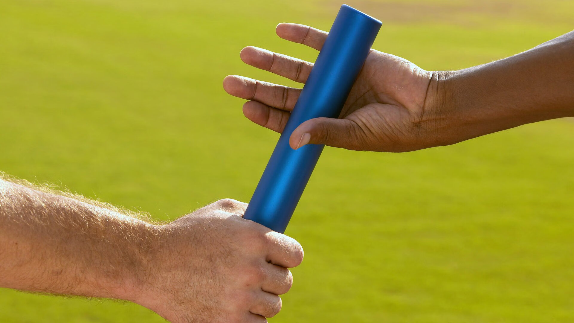 伊萨克硬仗之王！荷兰压哨绝杀秘鲁，诠释足球的坚韧与奇迹