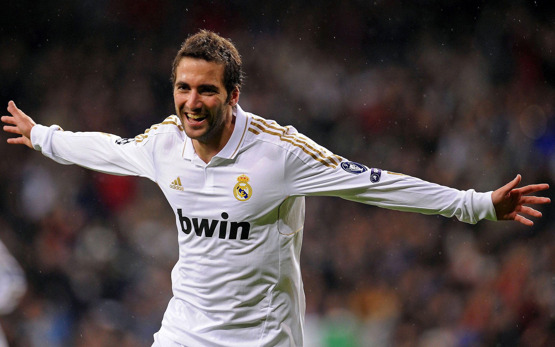 开云体育在线-当巴伐利亚铁骑碾过斯坦福桥，奥利维耶，那个改写欧冠剧本的幽灵